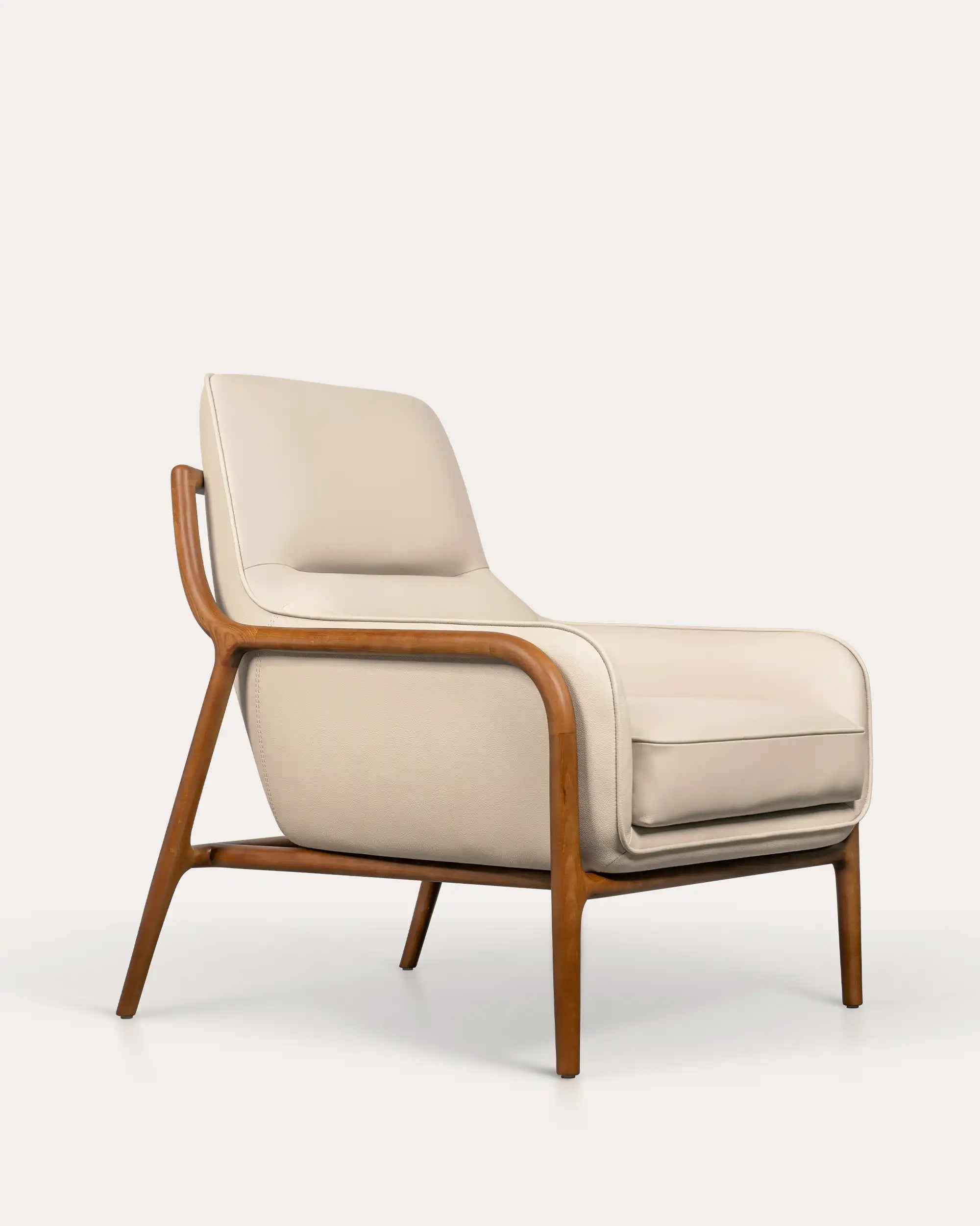 Windsor Creamy Leather Lounge Chair