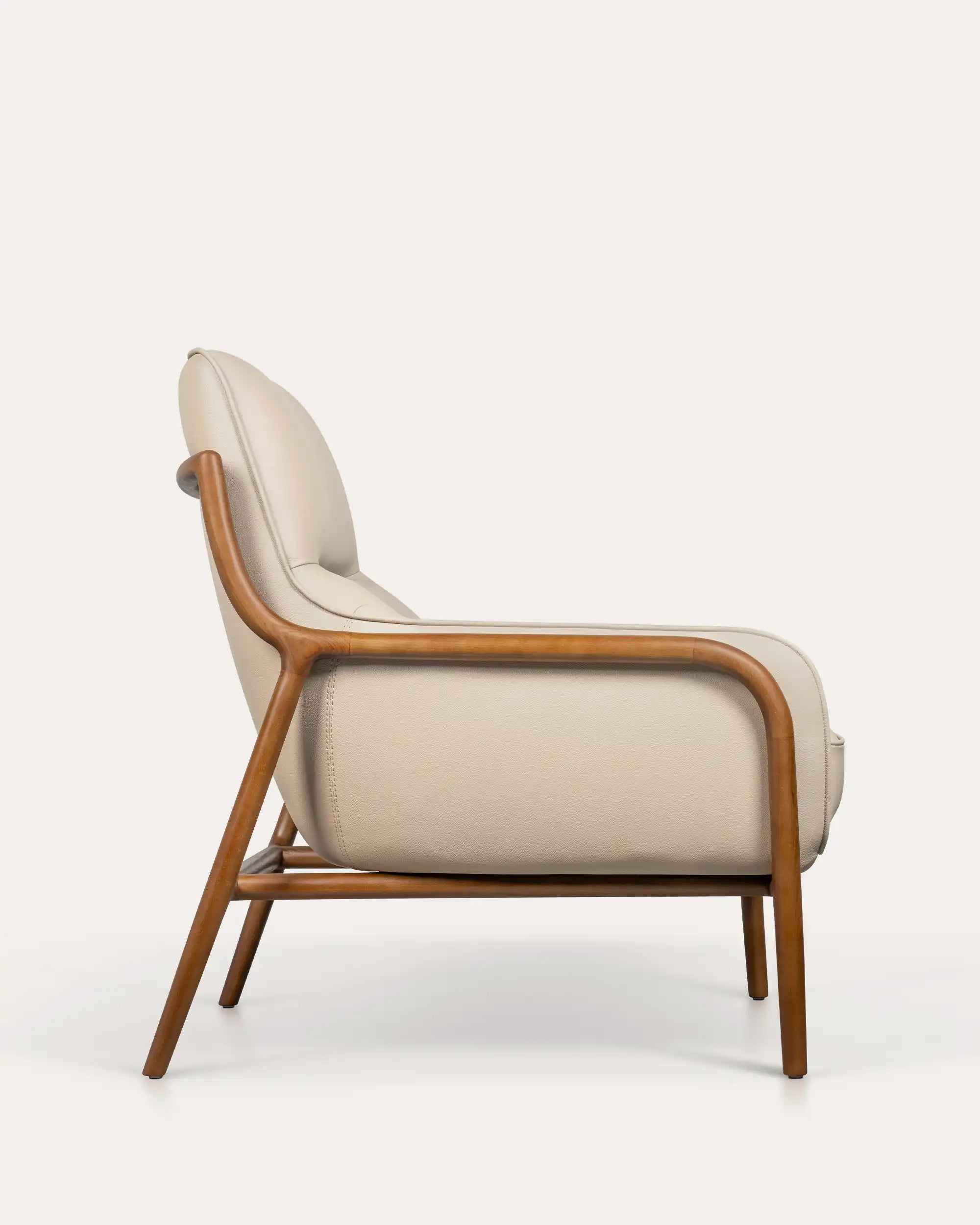 Windsor Creamy Leather Lounge Chair